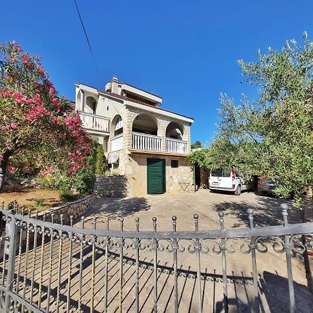 Apartmani Latin Jezera Exteriér fotografie