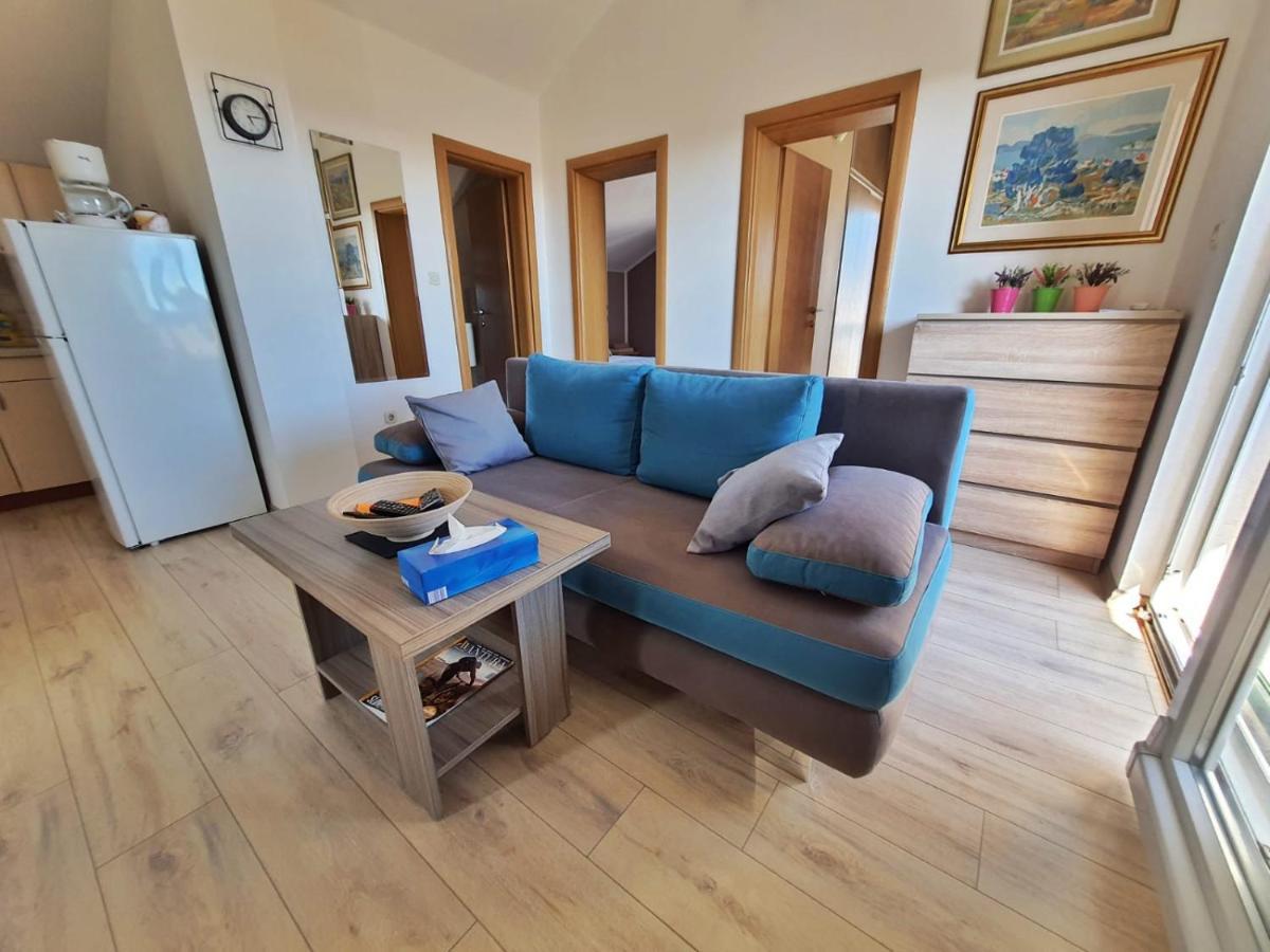 Apartmani Latin Jezera Exteriér fotografie