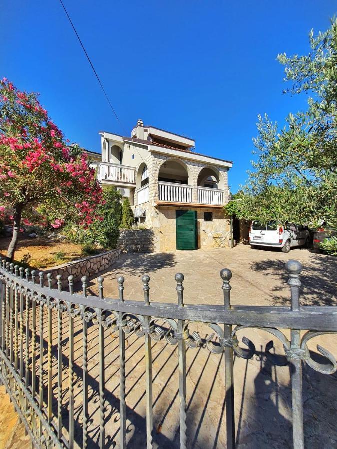 Apartmani Latin Jezera Exteriér fotografie